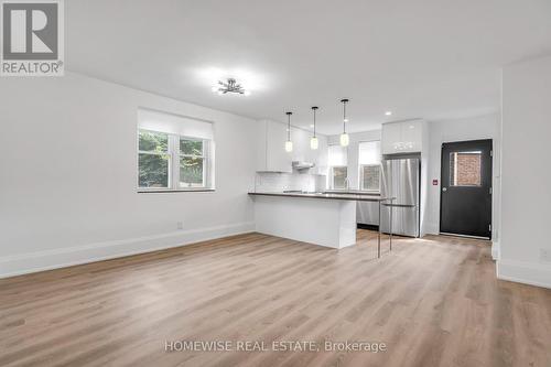 203 - 1340 KING STREET W , Toronto, Ontario M6K 1H1 3