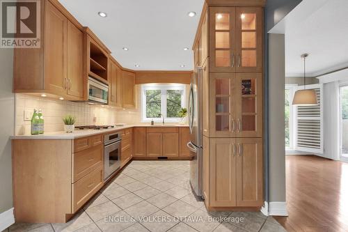 Kitchen with top of the line appliances. - 24 Tammela Court, Ottawa, ON 