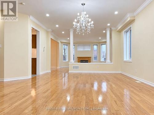 3 VITLOR DRIVE , Richmond Hill, Ontario L4E 3W3 3
