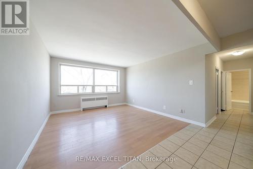 303A - 468 OTTAWA STREET , Hamilton, Ontario L8H 4A6 3