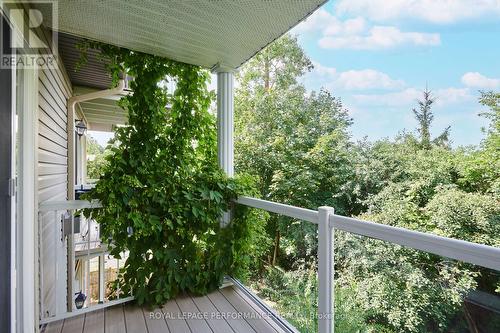 64 Mayflower Private, Ottawa, ON 