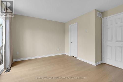 64 Mayflower Private, Ottawa, ON 