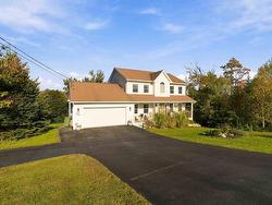 254 Robert Street Fall River, NS B2T 1H7