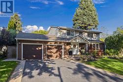 609 CHERRYWOOD DRIVE  Burlington, ON L7T 3W9