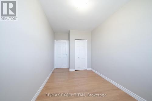 740D - 468 OTTAWA STREET , Hamilton, Ontario L8H 4A6 5