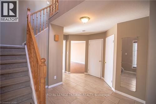 905 REDOAK AVENUE , London North (North M), Ontario N6H 5R6 2