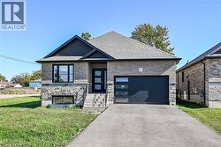 41 ELEANOR Avenue  Hamilton, ON L8W 1C7