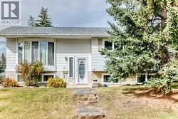 6803 Dalmeny Gate NW  Calgary, AB T3A 1T5