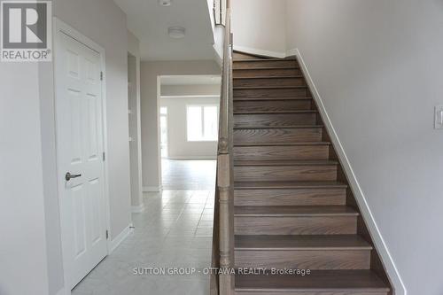 663 ALLIED MEWS , Ottawa, Ontario K2S 1B9 3