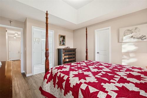 356 Royal Mint Drive, Winnipeg, MB 