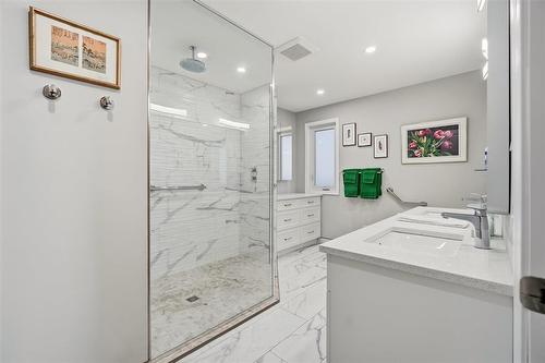 356 Royal Mint Drive, Winnipeg, MB 