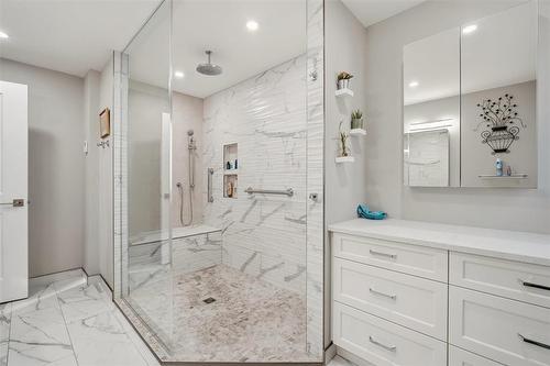 356 Royal Mint Drive, Winnipeg, MB 