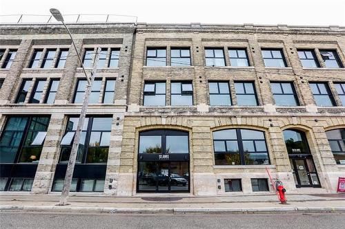 101-132 James AVE  Winnipeg, MB R3B 0N8