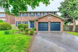 1236 WOODVIEW DRIVE Oakville, ON L6M 2M4