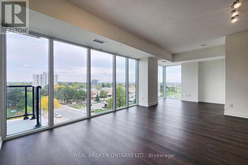 604 - 2825 JANE STREET , Toronto, Ontario M3N 0A8 4