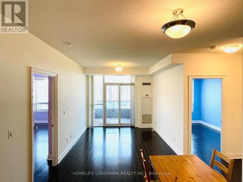 961 - 23 COX BOULEVARD , Markham, Ontario L3R 7Z9 5