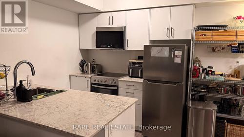 4 - 10 MARQUETTE AVENUE , Toronto, Ontario M6A 0E1 5