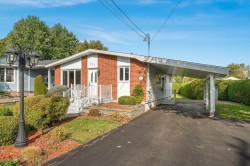 211 Rue Norman Cowansville, QC J2K 1B3
