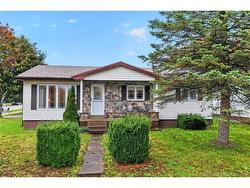 135 Hennessey RD  Moncton, NB E1A 4Y8