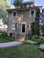 457 Jeanne D'arc ST  Winnipeg, MB R2H 2G4