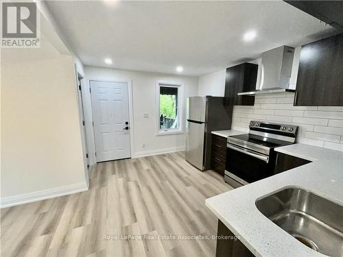 UPPER - 289 FAIRFIELD AVENUE , Hamilton, Ontario L8H 5H5 3