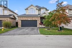 2296 YELLOWBIRCH WAY  London North (North S), ON N6G 0L3