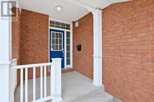 965 MARKWICK CRESCENT , Ottawa, Ontario K4A 4J2 2
