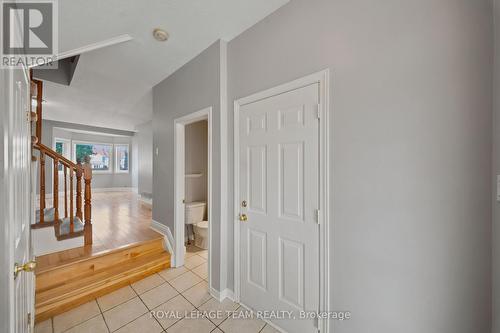 965 MARKWICK CRESCENT , Ottawa, Ontario K4A 4J2 3