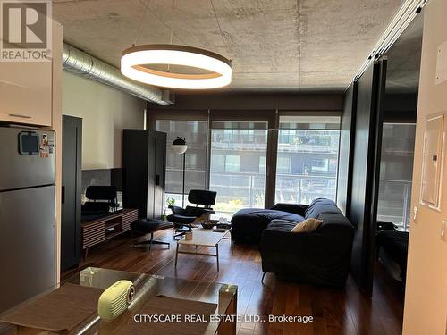 413 - 32 TROLLEY CRESCENT , Toronto, Ontario M5A 0E8 3