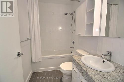 2006 - 29 SINGER COURT , Toronto, Ontario M2K 0B3 5