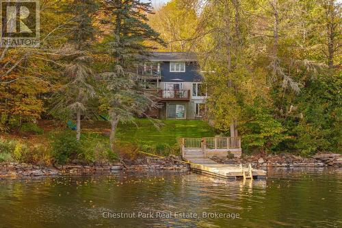 26 HELEN STREET  Huntsville, ON P1H 1H5