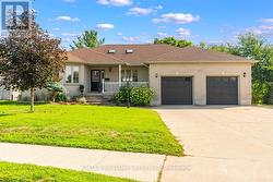 6217 TOWNSEND LINE Lambton Shores (Forest), ON N0N 1J0