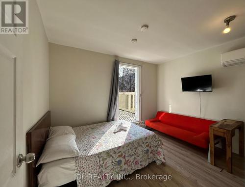 TWO-BEDROOMUNIT 2ND FLOOR - 3 PEMBROKE ST STREET , Toronto, Ontario M5A 2N6 4