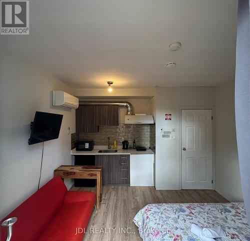 TWO-BEDROOMUNIT 2ND FLOOR - 3 PEMBROKE ST STREET , Toronto, Ontario M5A 2N6 5