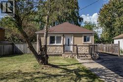 788 UPPER GAGE Avenue  Hamilton, ON L8V 4K4