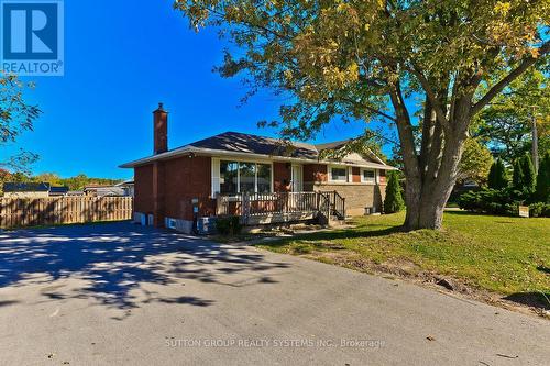 40 JACOBSON AVENUE , St. Catharines, Ontario L2T 2Z7 2