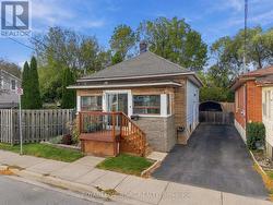 4455 PARK STREET E  Niagara Falls (Downtown), ON L2E 2P4