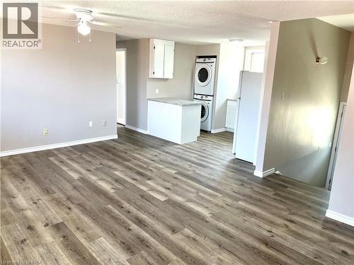 57 LEONARD Street Unit# 3 , Brantford, Ontario N3T 4Z6 5