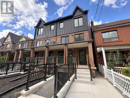 TOP FLOOR - 152 BRUNSWICK AVENUE , Toronto, Ontario M5S 2M2
