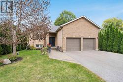 1011 FERRIER AVENUE Innisfil, ON L0L 1W0
