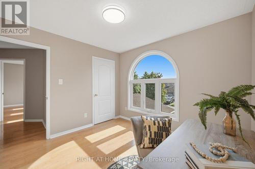 4th bedroom - 975 Mantle Crescent, Mississauga, ON 