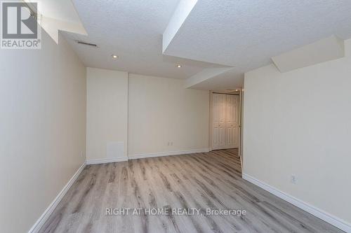 Brand new Laminate flooring - 975 Mantle Crescent, Mississauga, ON 