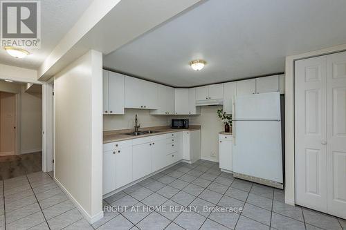 Kitchen - 975 Mantle Crescent, Mississauga, ON 