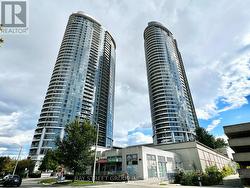 2305 - 125 VILLAGE GREEN SQUARE Toronto, ON M1S 0G3