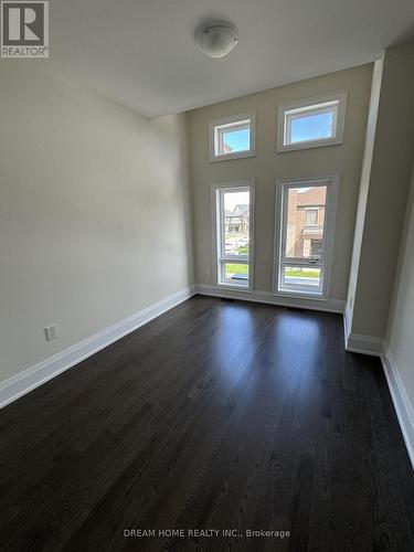 84 TEMPEL STREET , Richmond Hill, Ontario L4E 1K6 5