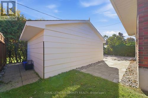 2007 Dorval Avenue, Ottawa, ON 