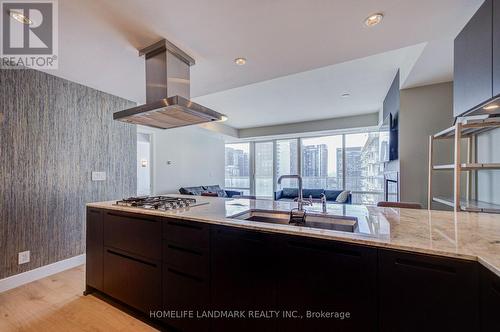 3103 - 180 UNIVERSITY AVENUE , Toronto, Ontario M5H 0A2 2