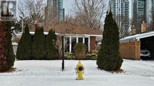 MAIN - 12 ASPENDALE DRIVE , Toronto, Ontario M1P 4J6 2