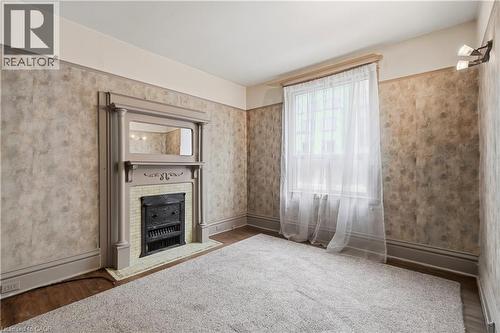 418 MAIN Street W , Hamilton, Ontario L8P 1K6 5