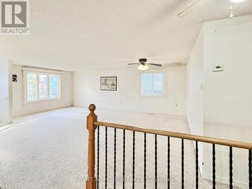 6 HICKLING TRAIL , Barrie, Ontario L4M 5V7 5
